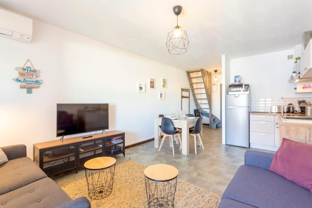 Chez Audrey - Agreable Appartement Duplex Climatise Et Convivial 르그로뒤후아 외부 사진