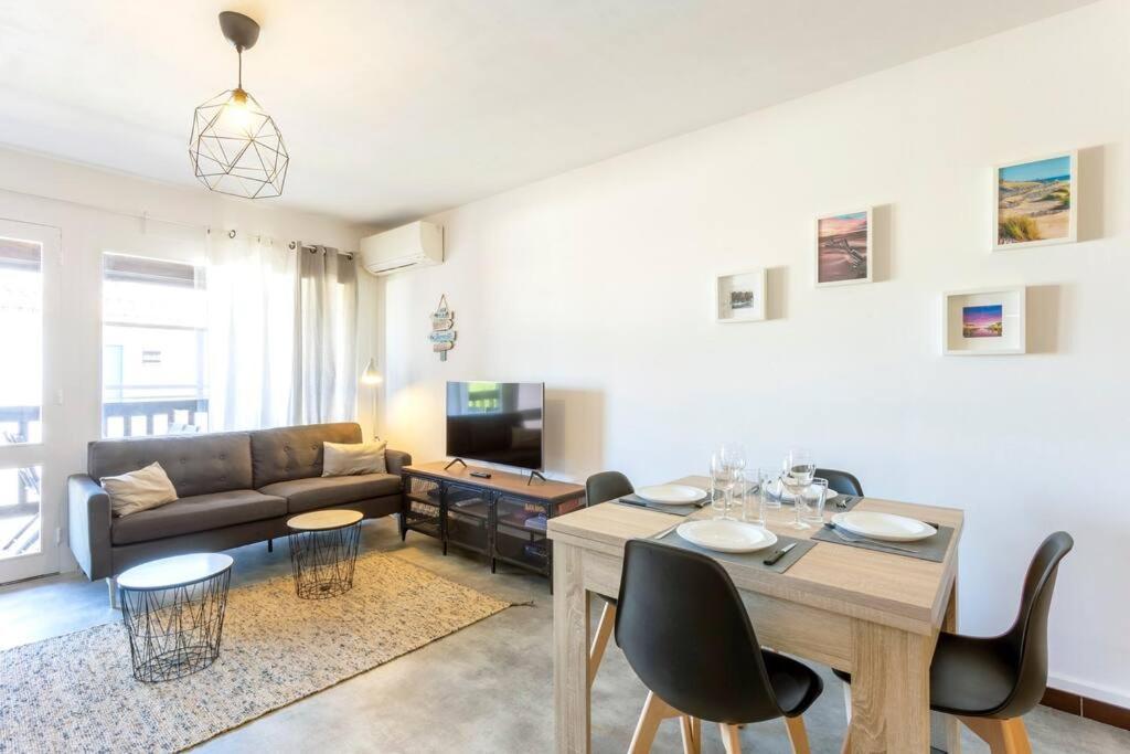 Chez Audrey - Agreable Appartement Duplex Climatise Et Convivial 르그로뒤후아 외부 사진